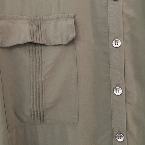 Chico’s Size 3 Long Utility Shirt Pocket Sage Green Button Down Blouse Chicos XL - Picture 4 of 9